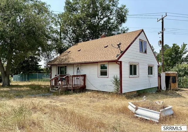Photo 1 of Sale Pending at 901 Royal Avenue, Idaho Falls, ID 83401 | MLS# 2188487 | Listing updated on 2026-08-14