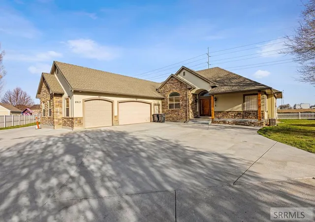 Photo 1 of Mansion for sale at 2917 Woodbridge Circle, Idaho Falls, ID 83401 | MLS# 2185189 | Listing updated on 2026-06-29