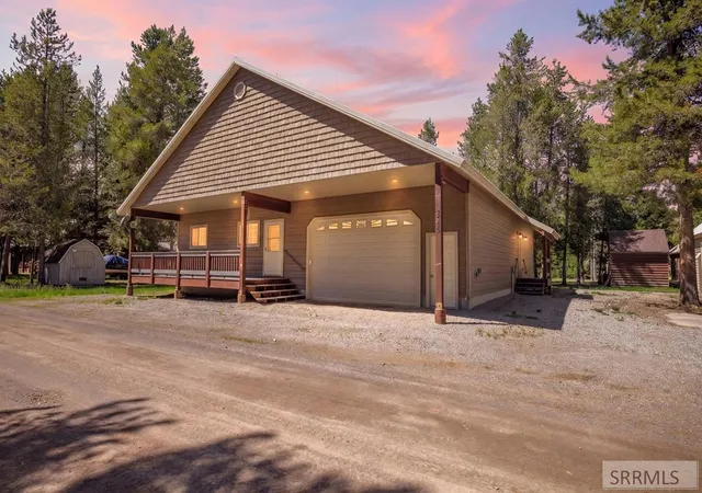 Homes for sale in Island Park, ID | 3773 Lodgepole Lane, Island Park, ID 83429 | MLS# 2186804