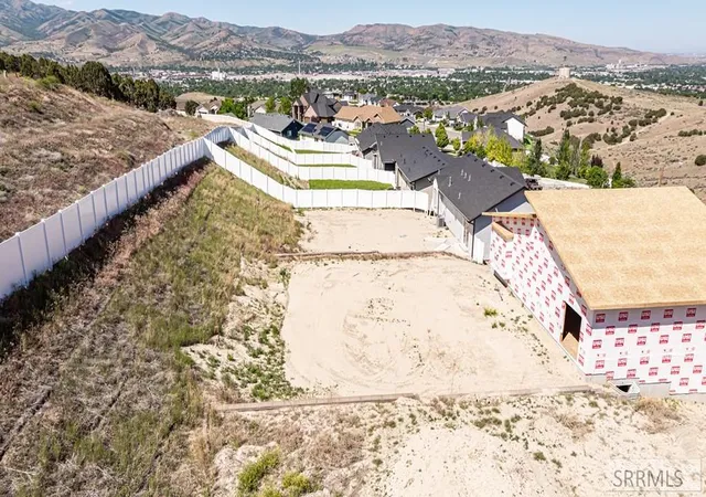 Photo 4 of Single family home for sale at 528 Vista Dr, Pocatello, ID 83201 | MLS# 2186846 | Listing updated on 2026-06-05