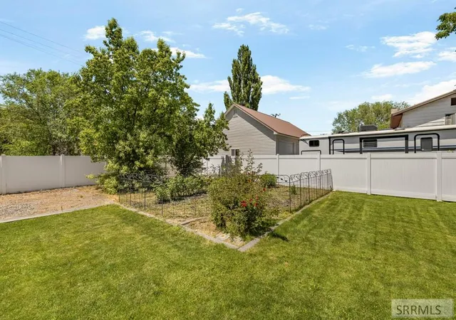 Homes for sale in Ririe, ID | 525 1 E, Ririe, ID 83443 | MLS# 2187114