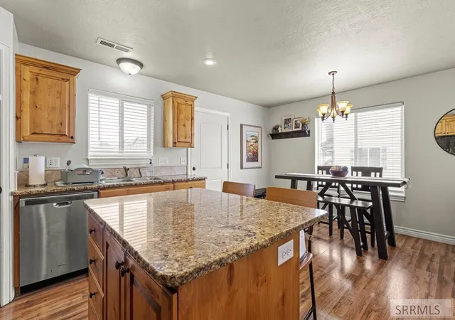 Photo 4 of Townhouse for sale at 537 Countryside Avenue, Rexburg, ID 83440 | MLS# 2188183 | Listing updated on 2026-09-30