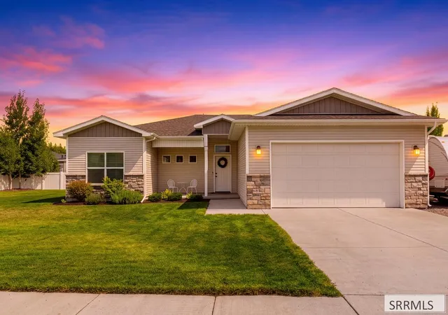 Single family home for sale at 431 S Idaho Ave, Sugar City, ID 83448 | MLS# 2188906