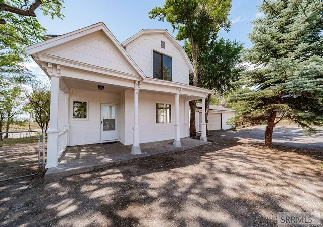 Photo 3 of Sale Pending at 1401 W Albany Street, Idaho Falls, ID 83402 | MLS# 2187496 | Listing updated on 2026-09-18