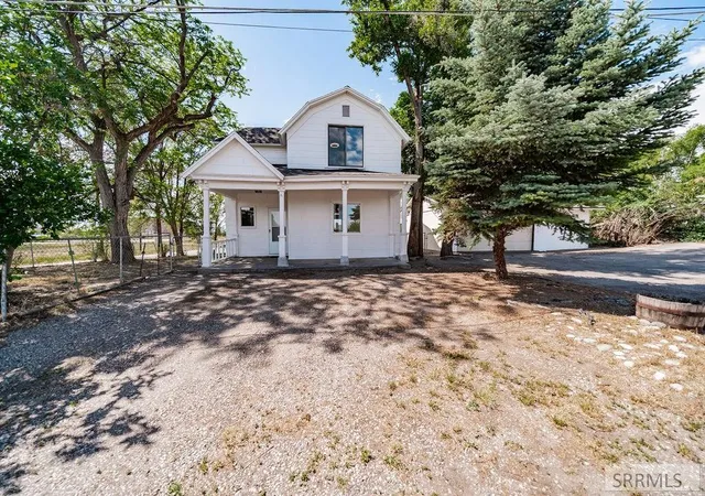 Photo 3 of Sale Pending at 1401 W Albany Street, Idaho Falls, ID 83402 | MLS# 2187496 | Listing updated on 2026-09-18