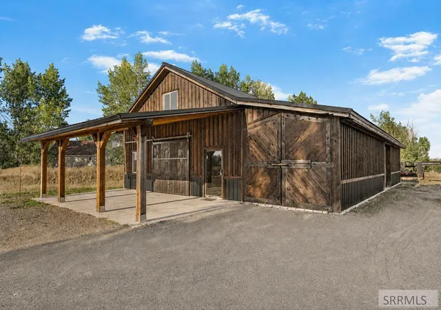 Photo 3 of Single family home for sale at 762 S River Road, Saint Anthony, ID 83445 | MLS# 2187881 | Listing updated on 2026-09-28
