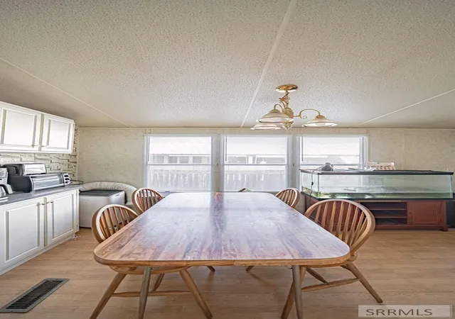Homes for sale in Idaho Falls, ID | 1555 Canyon Avenue, Idaho Falls, ID 83402 | MLS# 2185790