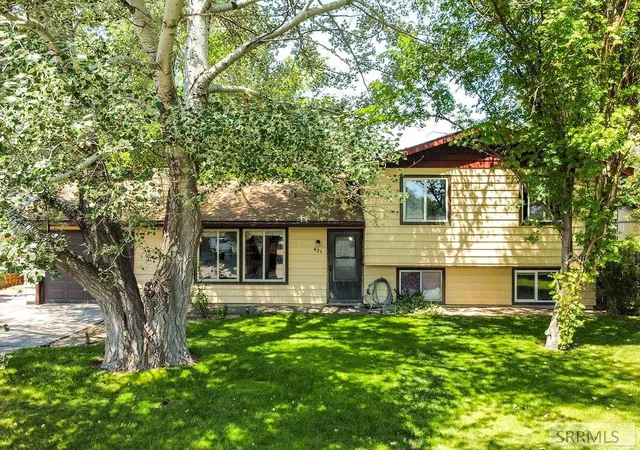 Photo 1 of Single family home for sale at 621 Lakeside Dr, Blackfoot, ID 83221 | MLS# 2187794 | Listing updated on 2026-09-12