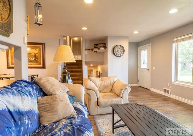 Photo 3 of Single family home for sale at 621 Lakeside Dr, Blackfoot, ID 83221 | MLS# 2187794 | Listing updated on 2026-09-12