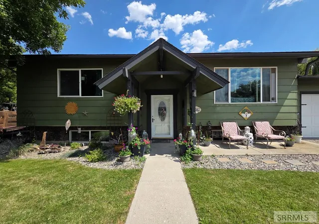 1st image of 904 Edwards Street, Salmon, ID 83467 | MLS# 2186916