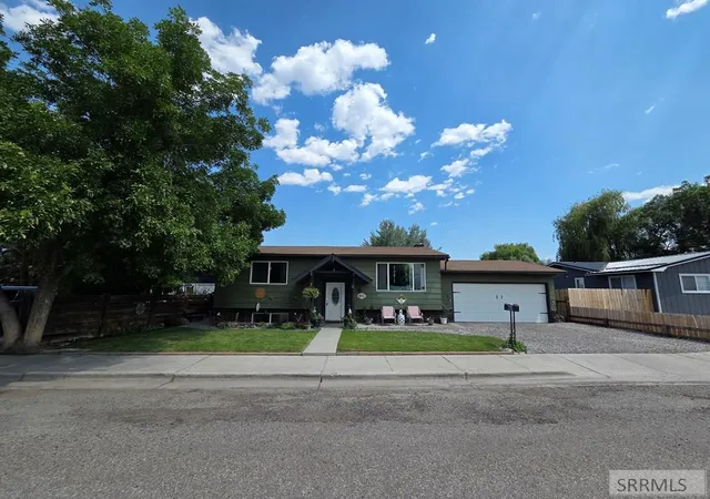 2nd image of 904 Edwards Street, Salmon, ID 83467 | MLS# 2186916
