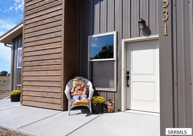 Photo 2 of Sale Pending at 531 N 2565 E, St Anthony, ID 83445 | MLS# 2188739 | Listing updated on 2026-09-10