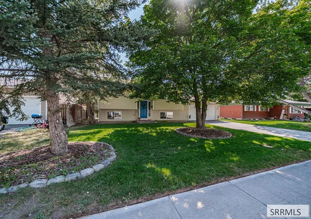 3rd image of 1975 S Falcon Dr, Ammon, ID 83406 | MLS# 2188799