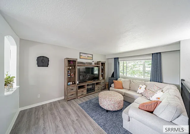 4th image of 1975 S Falcon Dr, Ammon, ID 83406 | MLS# 2188799