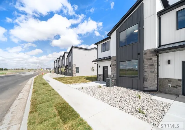Photo 4 of Townhouse for sale at (Undisclosed), Idaho Falls, ID 83406 | MLS# 2188882 | Listing updated on 2026-09-22