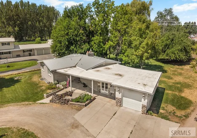 Photo 3 of Single family home for sale at 1355 S Shilling Avenue, Blackfoot, ID 83221 | MLS# 2187937 | Listing updated on 2026-08-08