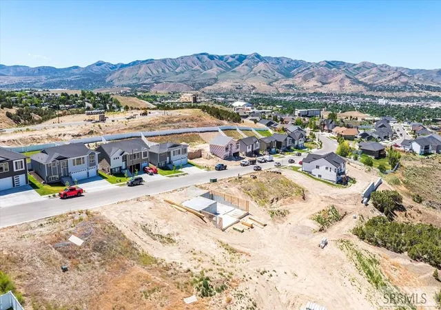 Photo 3 of Sale Pending at 563 Vista Dr, Pocatello, ID 83201 | MLS# 2187313 | Listing updated on 2026-09-24