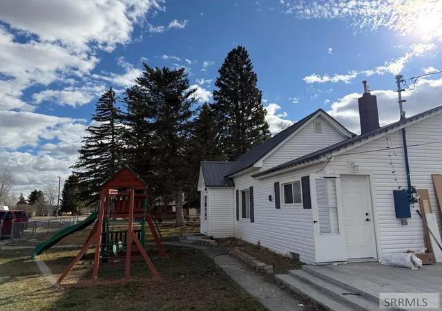 Photo 4 of Sale Pending at 10819 37 E, Idaho Falls, ID 83401 | MLS# 2184989 | Listing updated on 2026-04-03