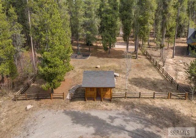 35th image of 1660 Shadow Loop South, Ashton, ID 83420 | MLS# 2185132