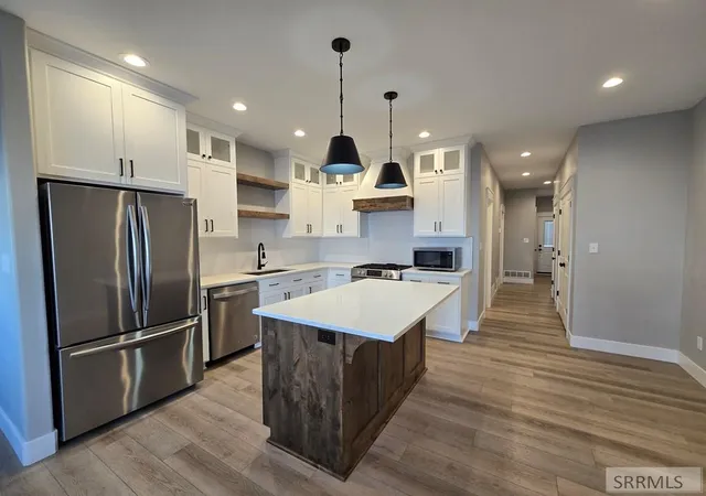 Photo 3 of Townhouse for sale at 1419 Fremont Ave, Idaho Falls, ID 83402 | MLS# 2181924 | Listing updated on 2026-09-17
