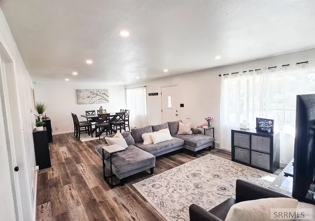 Photo 2 of Single family home for sale at 1098 June Avenue, Idaho Falls, ID 83404 | MLS# 2187577 | Listing updated on 2026-08-05