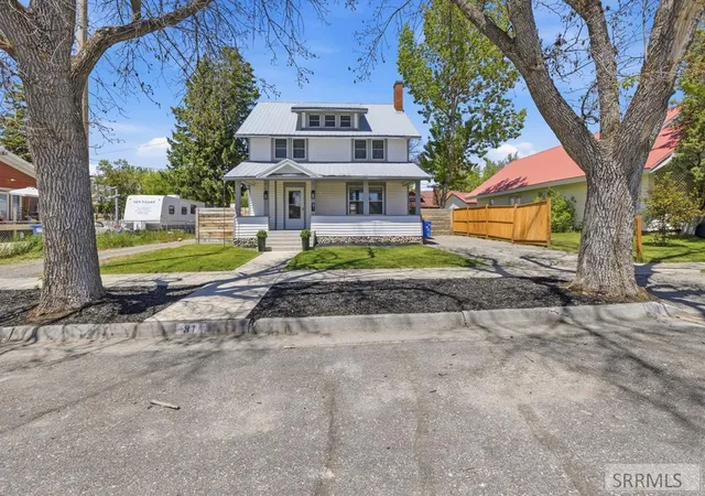 Homes for sale in St Anthony, ID | 31 E 2nd N, St Anthony, ID 83445 | MLS# 2187257