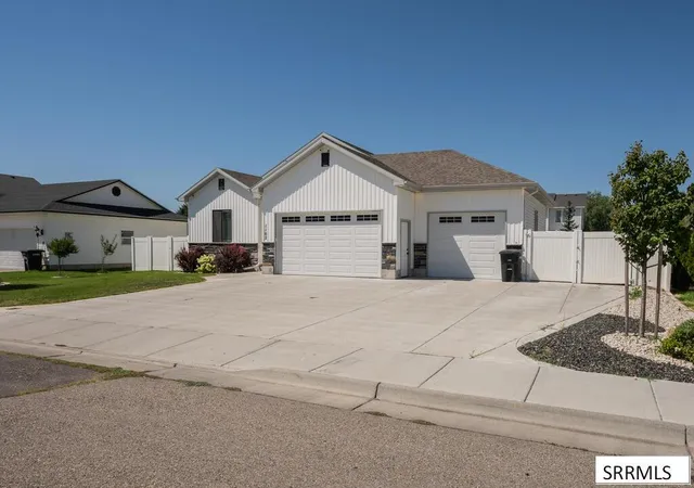 2nd image of 1102 Diamond Dr, Ammon, ID 83406 | MLS# 2188721