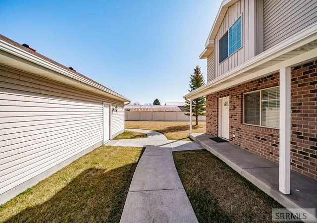 Homes for sale in Ammon, ID | 141 Robison Dr, Ammon, ID 83406 | MLS# 2184919
