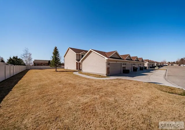 Homes for sale in Ammon, ID | 141 Robison Dr, Ammon, ID 83406 | MLS# 2184919