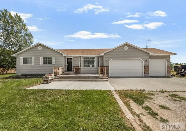 Photo 3 of Sale Pending at 3976 E 200 N, Rigby, ID 83442 | MLS# 2188044 | Listing updated on 2026-09-19