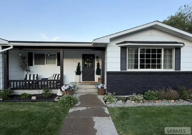 Photo 2 of Single family home for sale at 403 9Th Street, Salmon, ID 83467 | MLS# 2188200 | Listing updated on 2026-08-31