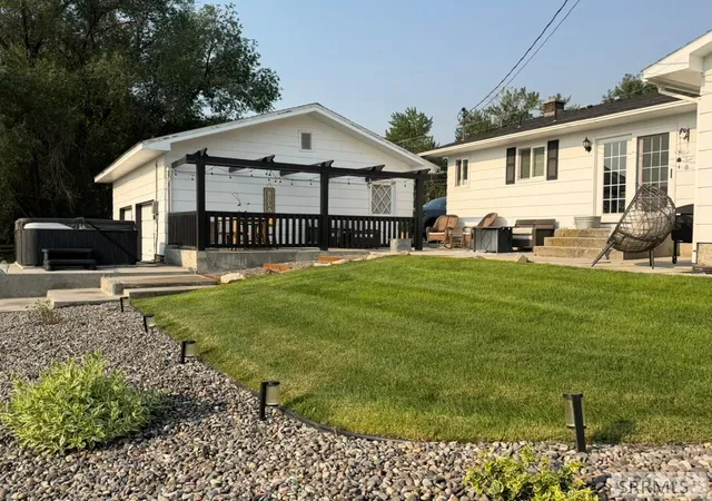 Photo 4 of Single family home for sale at 403 9Th Street, Salmon, ID 83467 | MLS# 2188200 | Listing updated on 2026-08-31