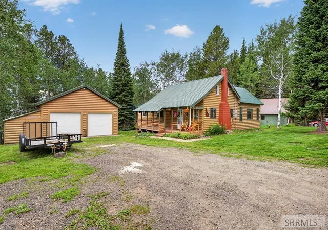 Homes for sale in Island Park, ID | 4072 Aspen Ridge Dr, Island Park, ID 83429 | MLS# 2187657