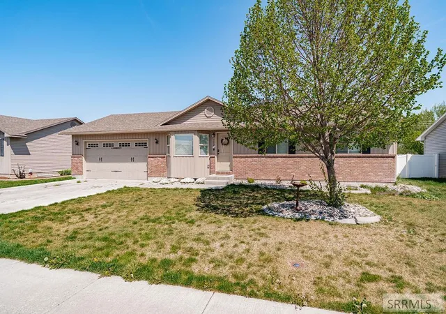 2nd image of 352 N Kimberly Dr, Idaho Falls, ID 83401 | MLS# 2186139