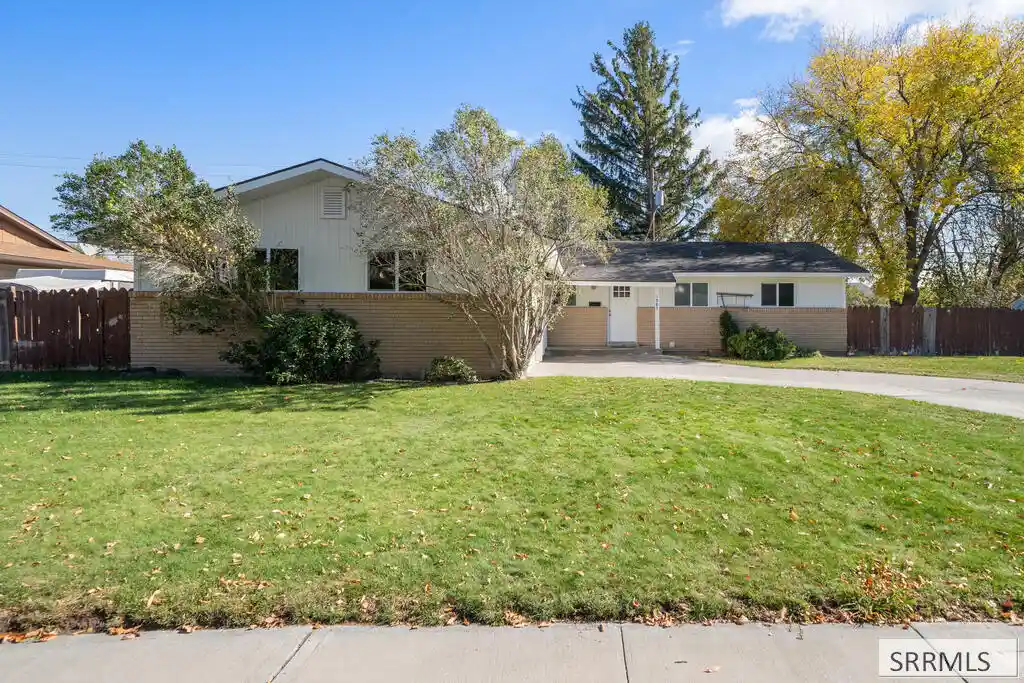 Single family home for sale at 1985 Tiffany Dr, Idaho Falls, ID 83404 | MLS# 2189912