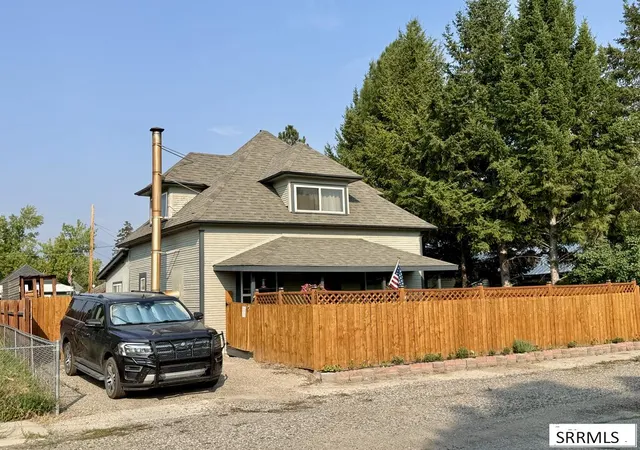 Photo 2 of Single family home for sale at 604 Hope Avenue, Salmon, ID 83467 | MLS# 2188516 | Listing updated on 2026-08-13