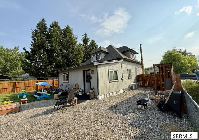 Photo 4 of Single family home for sale at 604 Hope Avenue, Salmon, ID 83467 | MLS# 2188516 | Listing updated on 2026-09-15