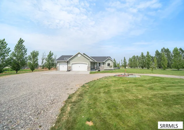 Photo 4 of Single family home for sale at 4041 E 235 N, Rigby, ID 83442 | MLS# 2188569 | Listing updated on 2026-08-14