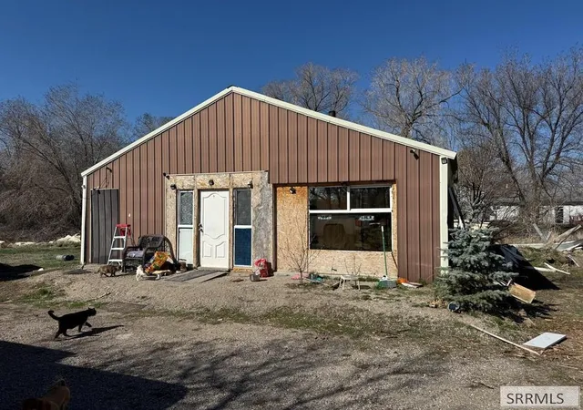 Photo 3 of Single family home for sale at 85 S Reynolds Dr, Dubois, ID 83423 | MLS# 2187090 | Listing updated on 2026-10-09