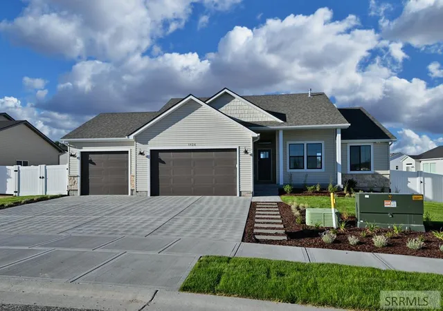 Homes for sale in Ammon, ID | 3928 Hidden Valley Dr, Ammon, ID 83406 | MLS# 2187137