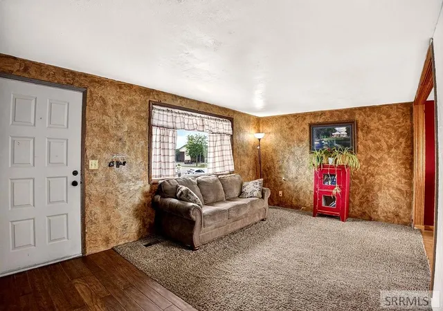 Homes for sale in Rexburg, ID | 4972 W 6000 N, Rexburg, ID 83440 | MLS# 2187574