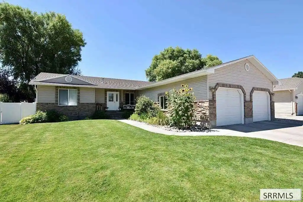 Photo 1 of Single family home for sale at 2429 Harold Dr, Idaho Falls, ID 83402 | MLS# 2190083 | Listing updated on 2026-10-30