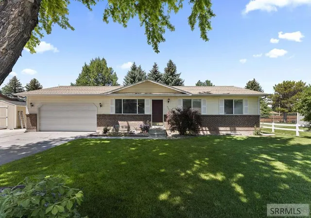 Photo 1 of Single family home for sale at 622 Maurine Dr, Idaho Falls, ID 83401 | MLS# 2187899 | Listing updated on 2026-09-18