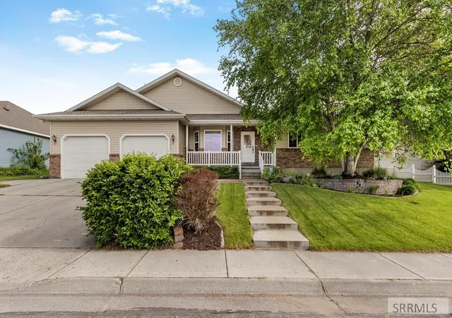 Homes for sale in Rexburg, ID | 256 E 5th S, Rexburg, ID 83440 | MLS# 2187054