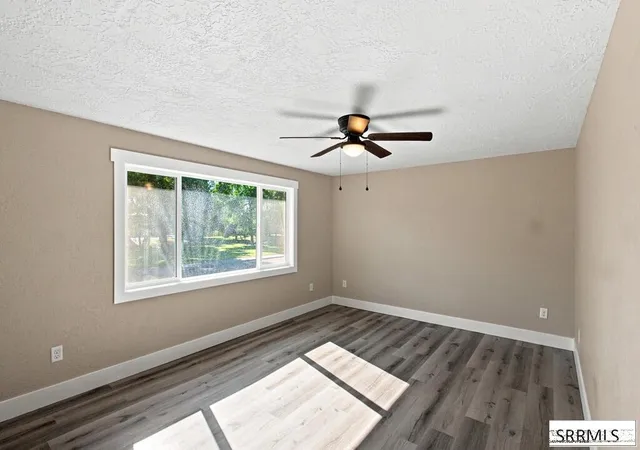 Photo 4 of Single family home for sale at 975 Blaine Avenue, Idaho Falls, ID 83402 | MLS# 2188681 | Listing updated on 2026-10-22