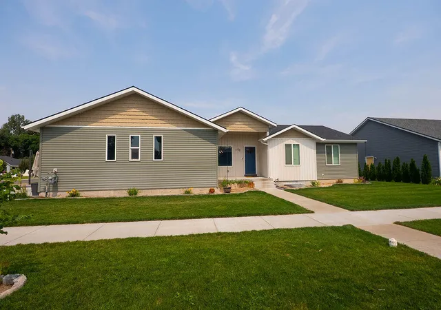 Photo 2 of Single family home for sale at 1132 Harris Loop, Blackfoot, ID 83221 | MLS# 2188566 | Listing updated on 2026-08-14