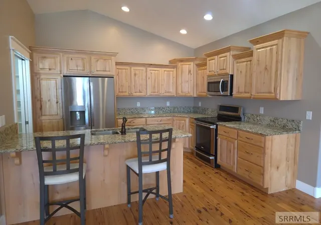 3rd image of 2103 Fort Hall Avenue, American Falls, ID 83211 | MLS# 2187265