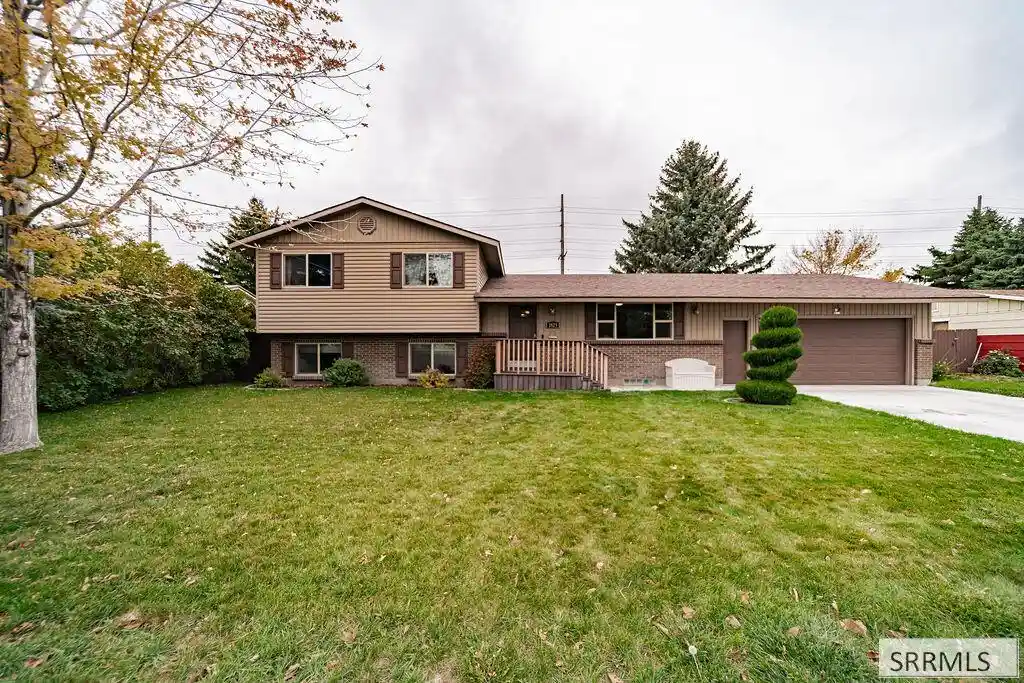 Photo 1 of Single family home for sale at 1825 Kearney St, Idaho Falls, ID 83401 | MLS# 2189844 | Listing updated on 2026-10-16