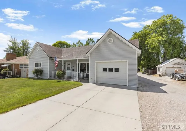 Photo 2 of Single family home for sale at 742 Fort Hall Avenue, American Falls, ID 83211 | MLS# 2188309 | Listing updated on 2026-08-11