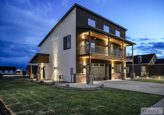 Homes for sale in Sugar City, ID | 370 Camas Street, Sugar City, ID 83448 | MLS# 2185936
